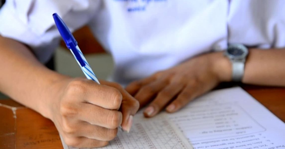 Balancing summative and formative assessment- Achieving fair online assessment