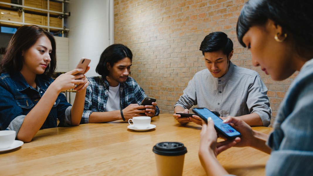 Pre-eminence of mobile applications in Higher Education