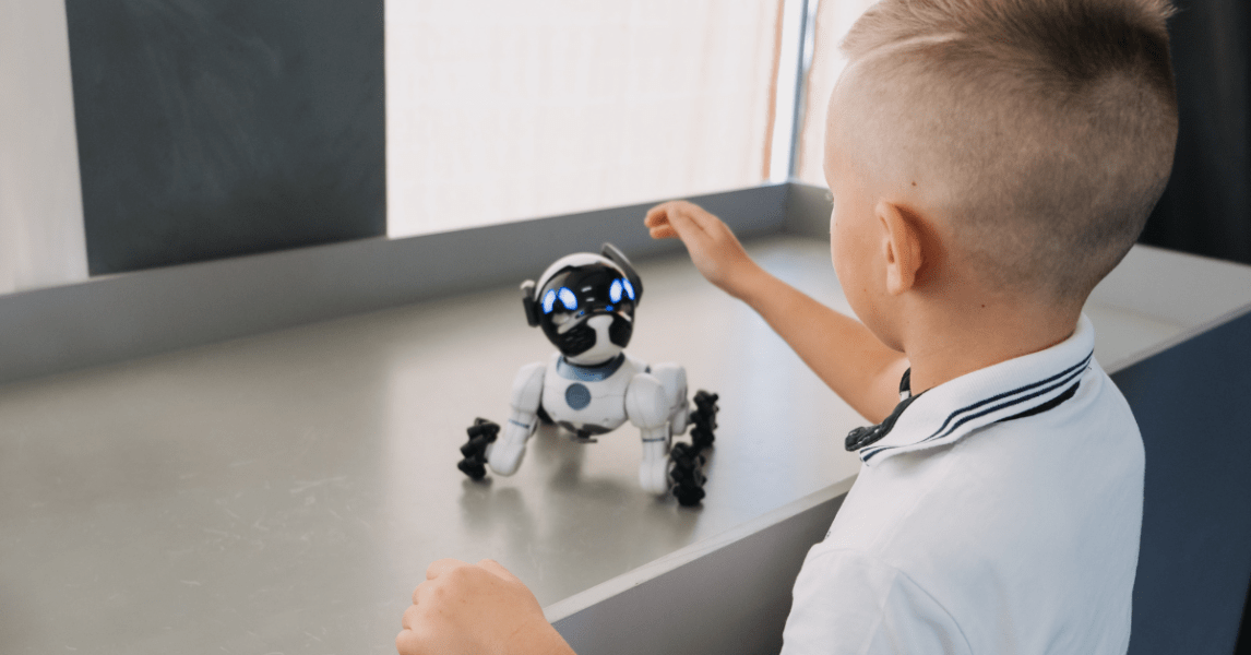 The world's first AI-powered toy for teaching STEM and language