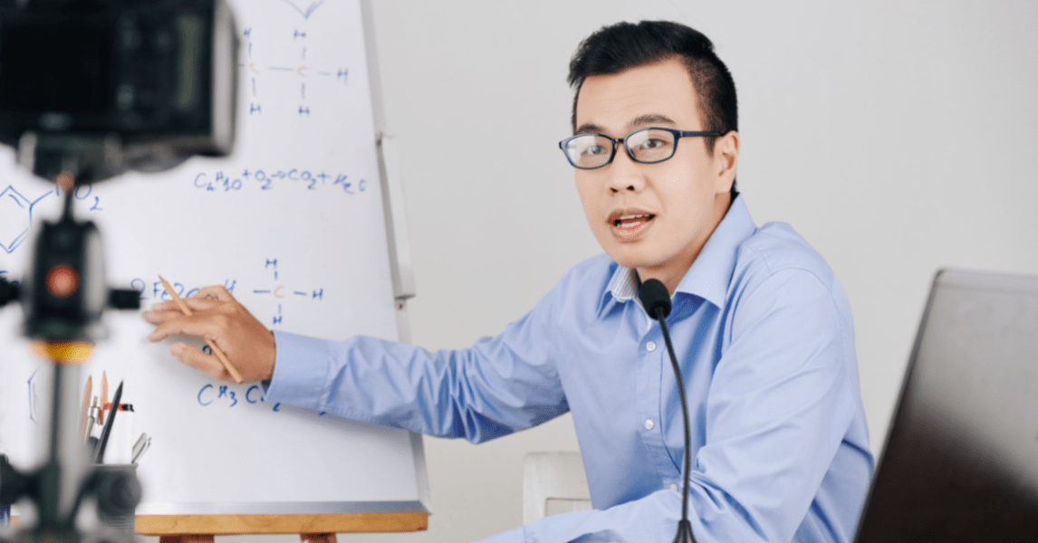 Optimising your communications time - Asynchronous vs. Synchronous